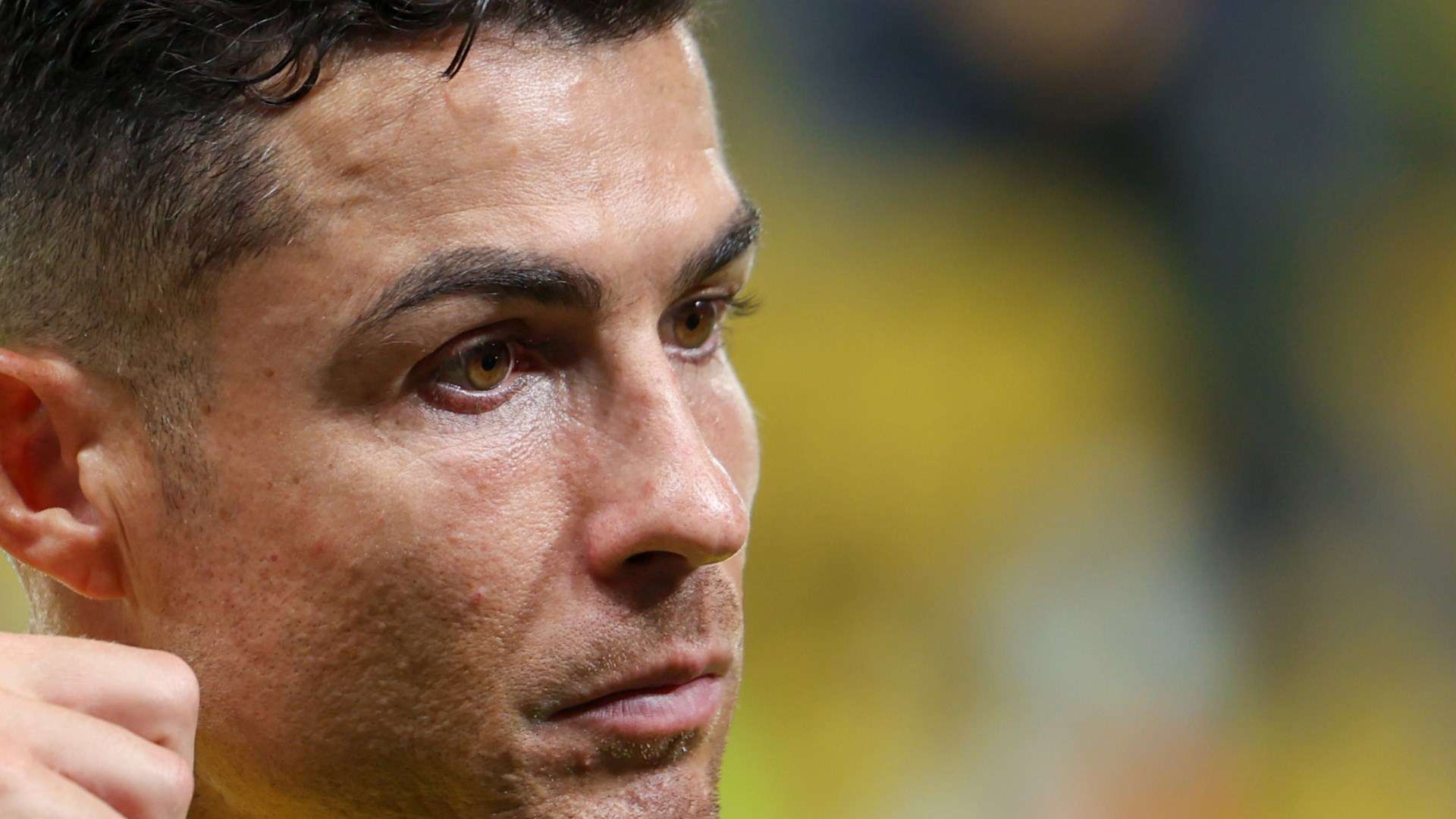 长和位于其 长和位于其